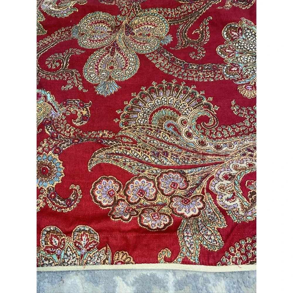 Pair Chaps Pillow Shams Red Paisley Tan Trim King Bedding Traditional
